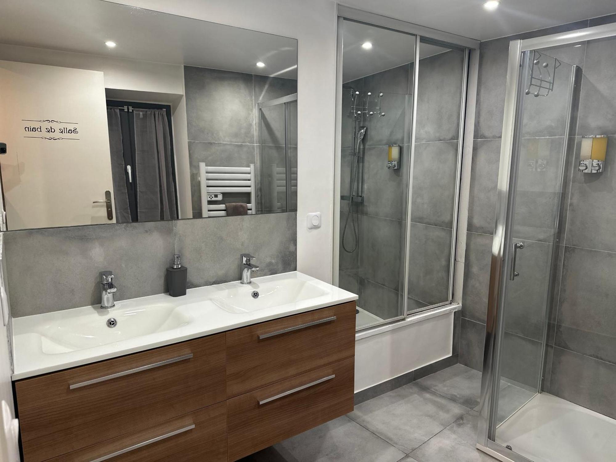 2 Pieces Vue Mer A Proximite Des Parfumeries 格拉斯 外观 照片